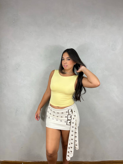 Shorts saia Couro Albânia