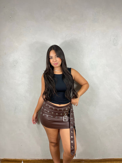 Shorts saia Couro Albânia