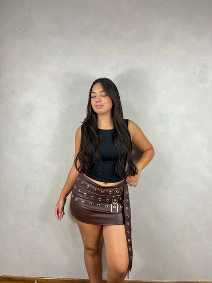 Shorts saia Couro Albânia
